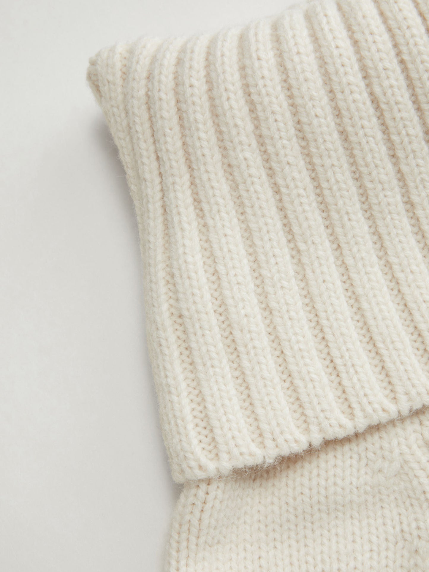 NAYA CABLE KNIT PONCHO
