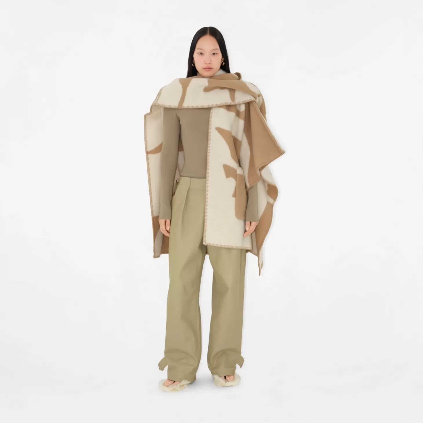 Burberry Ekd Wool Filt Cape*Kvinnor Capes