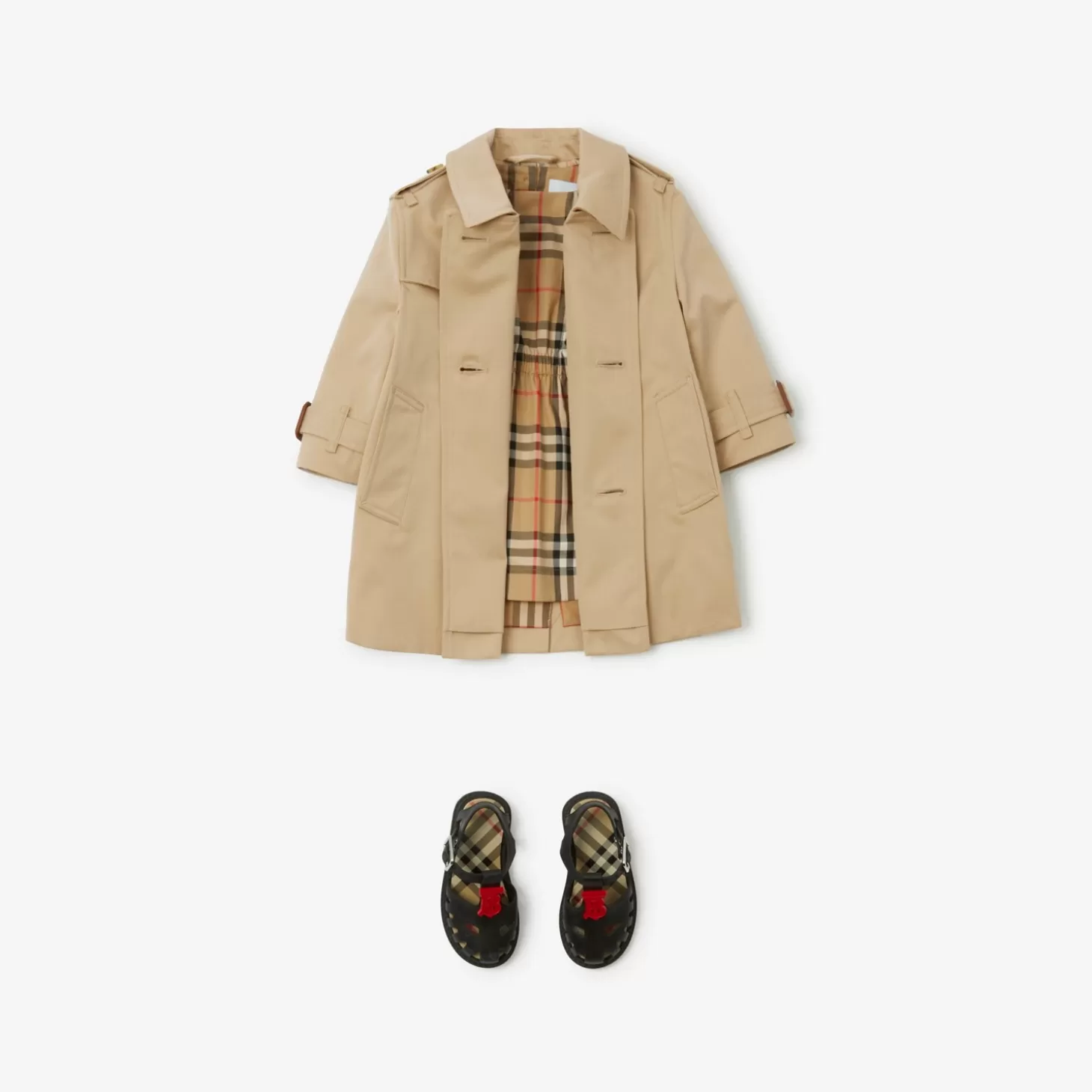 Burberry Gabardine trenchcoat*Barn Bebispresenter | Kaffor och jackor