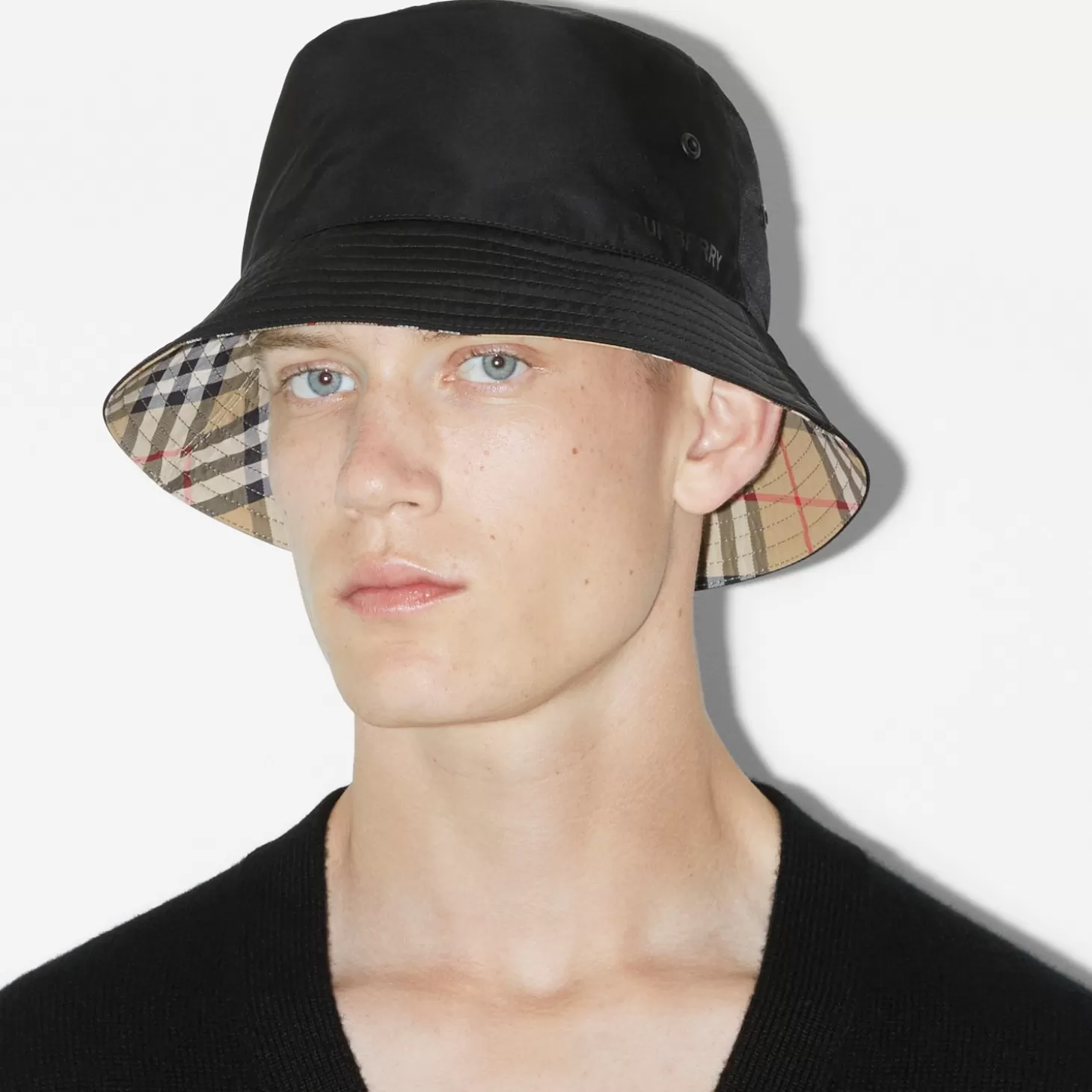 Burberry Nylon Vändbar Bucket Hat*Män/Kvinnor Mössor och handskar | Mössor och handskar